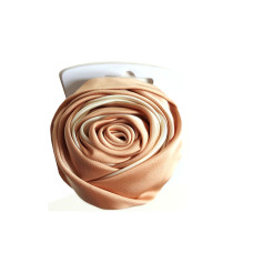 Rosa per Abiti e Capelli con Spilla - Avorio Rosa per Abiti e Capelli con Spilla - Avorio