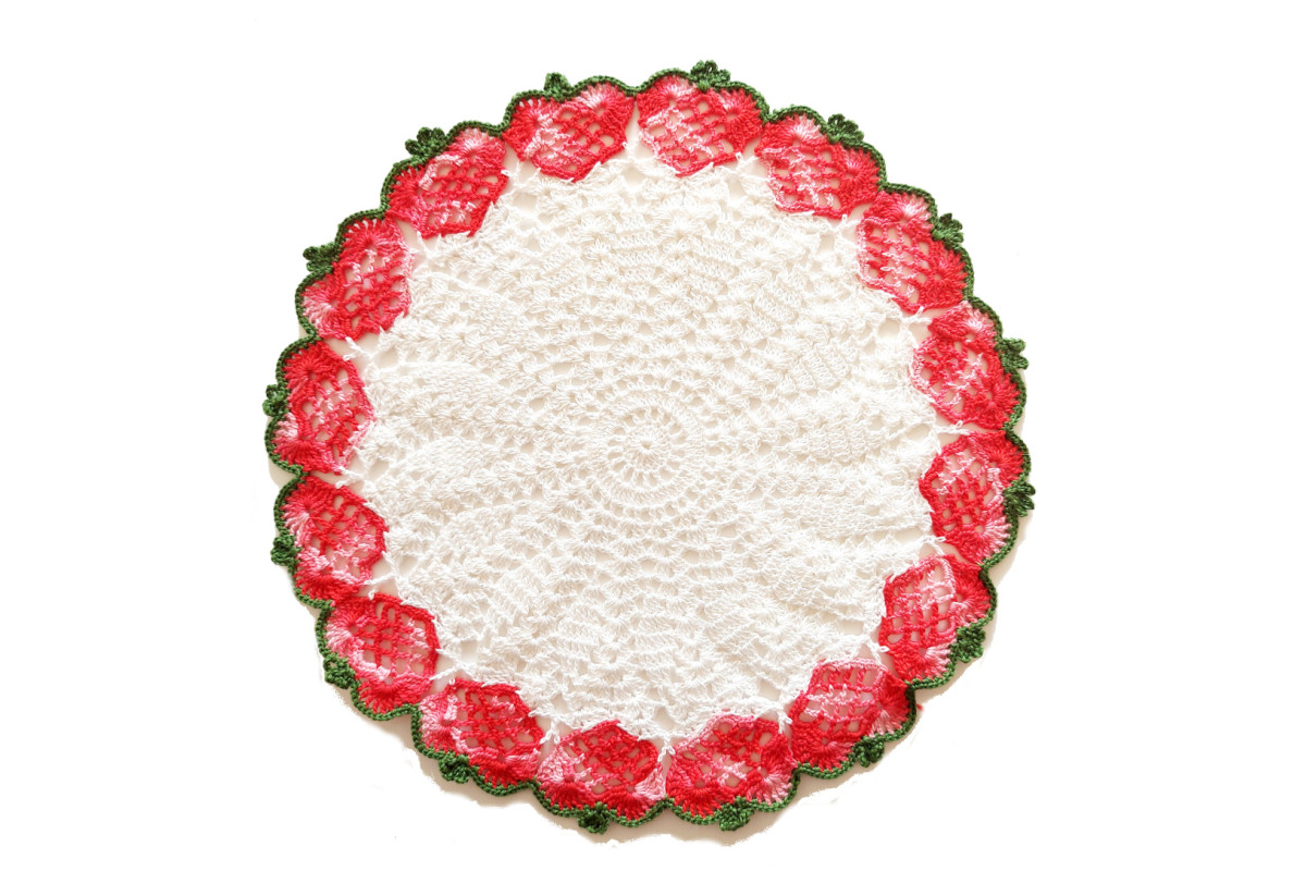 Coprivassoio Uncinetto - Fragole Coprivassoio Uncinetto - Fragole