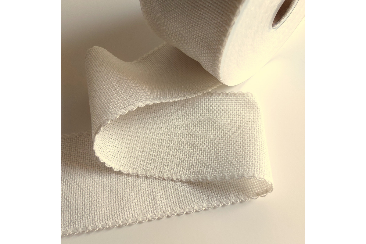 Entredos Aida color Crema 55 count - 7 cm de Ancho Entredos Aida color Crema 55 count - 7 cm de Ancho