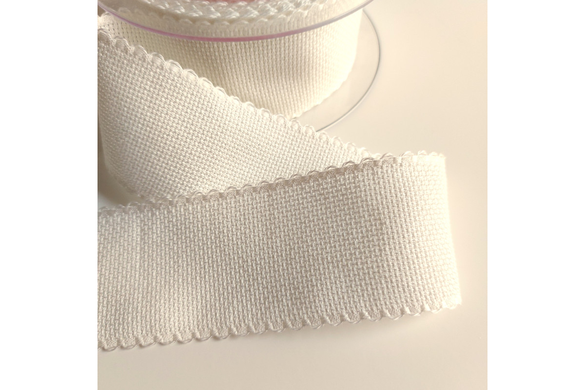 Bordo Aida Panna 55 Quadretti - Altezza 5 cm Bordo Aida Panna 55 Quadretti - Altezza 5 cm
