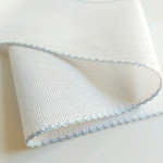 Bordo Aida Bianco con Rifinitura Celeste - 55 Quadretti - Altezza 10 cm