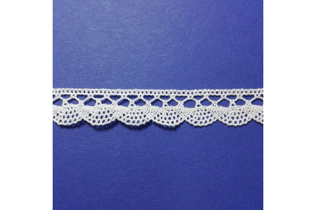Art.1498 - Merletto a Fuselli Ecru - Altezza 1,5 cm Art.1498 - Merletto a Fuselli Ecru - Altezza 1,5 cm