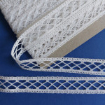 Art. 168 - White Bobbin Lace Partition - Width 1,5 cm Art. 168 - White Bobbin Lace Partition - Width 1,5 cm