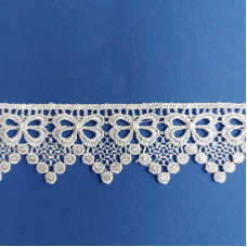 Pizzo Macramé Panna con Fiocchetti - Altezza 4 cm Pizzo Macramé Panna con Fiocchetti - Altezza 4 cm