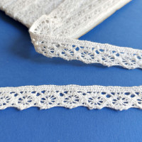Art. 335F - Merletto a Fuselli - Bianco - Altezza 2 cm Art. 335F - Merletto a Fuselli - Bianco - Altezza 2 cm