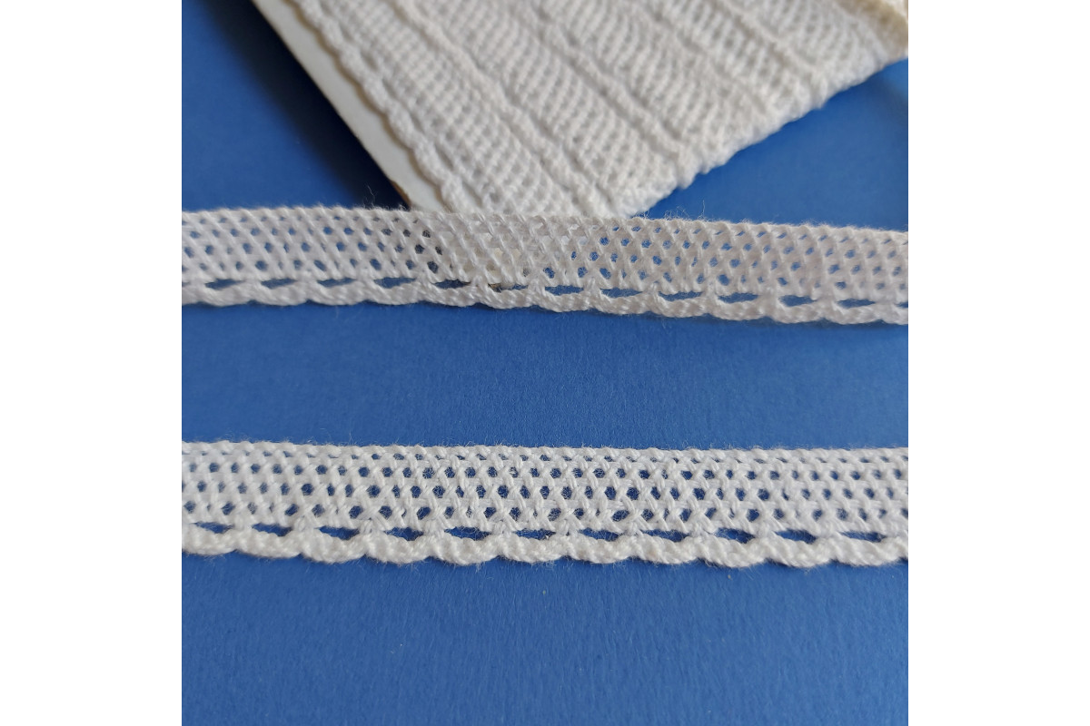 Art. 325F - Merletto a Fuselli - Bianco - Altezza 1,5 cm Art. 325F - Merletto a Fuselli - Bianco - Altezza 1,5 cm