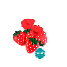 Strawberries Buttons 21 mm Strawberries Buttons 21 mm