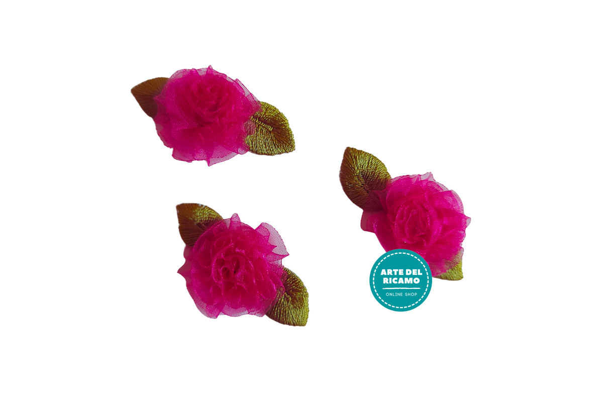 Rosa in Organza con Foglie Ricamate - Colore Fuxia Rosa in Organza con Foglie Ricamate - Colore Fuxia