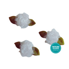 Rosa in Organza con Foglie Ricamate - Colore Bianco Rosa in Organza con Foglie Ricamate - Colore Bianco