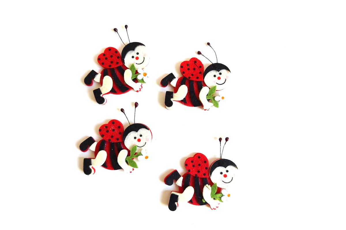 Decorazioni in Feltro - Coccinelle con Fiore Decorazioni in Feltro - Coccinelle con Fiore