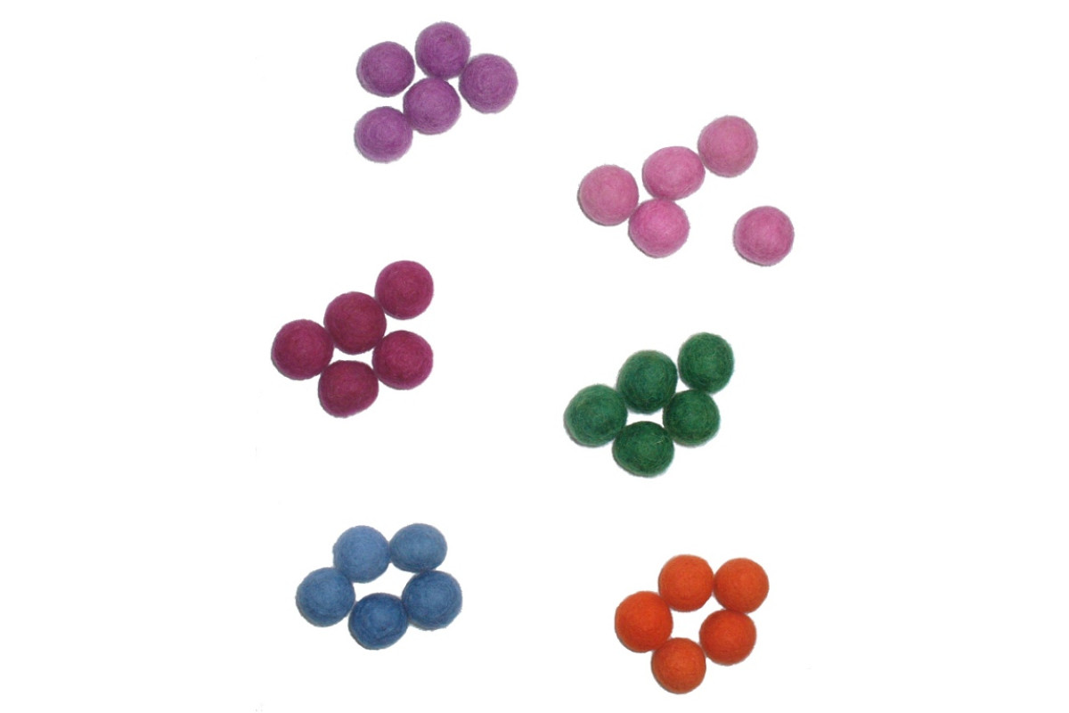 Colored Felt Beads 15 mm Colored Felt Beads 15 mm
