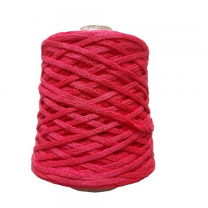 Arvier - Crochet Ribbon - Strawberry