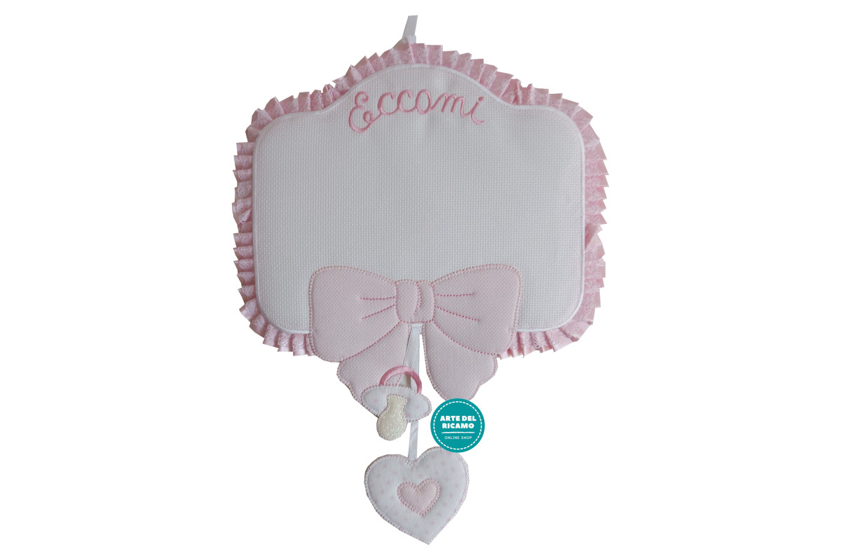Coccarda Nascita Rosa - Eccomi con Ciuccio e Cuore Coccarda Nascita Rosa - Eccomi con Ciuccio e Cuore