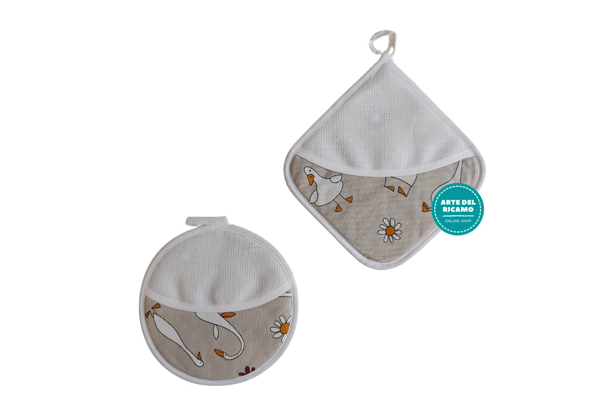Potholders to Cross Stitch - Geese Potholders to Cross Stitch - Geese