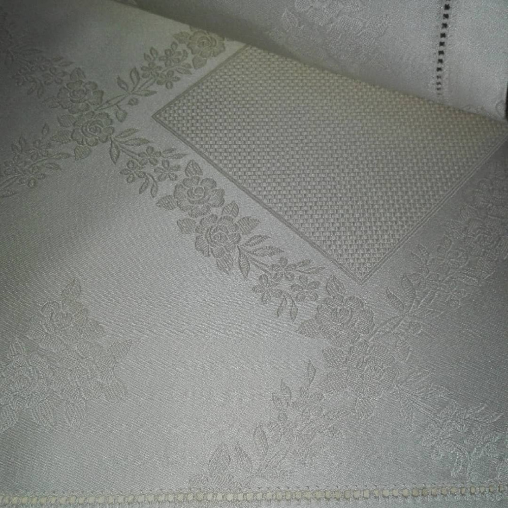 Tea Tablecloth Roses Cream - 100x100 cm