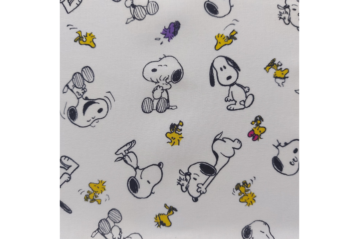 Snoopy Cotton Fabric - Width 150 cm Snoopy Cotton Fabric - Width 150 cm