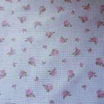 Tejido Patchwork a Cuadros Blanco y Azul con Rosas